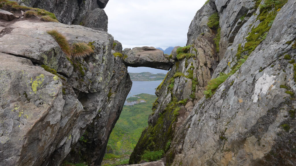 The Devil's Gate - The Best Things to Do in Lofoten