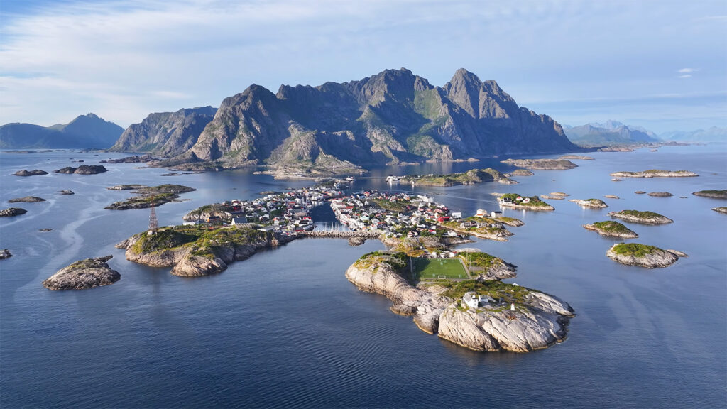 Henningsvær - The Best Things to Do in Lofoten