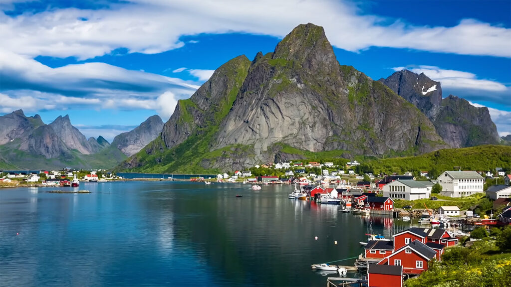 Reine - The Best Places to Visit in Norway