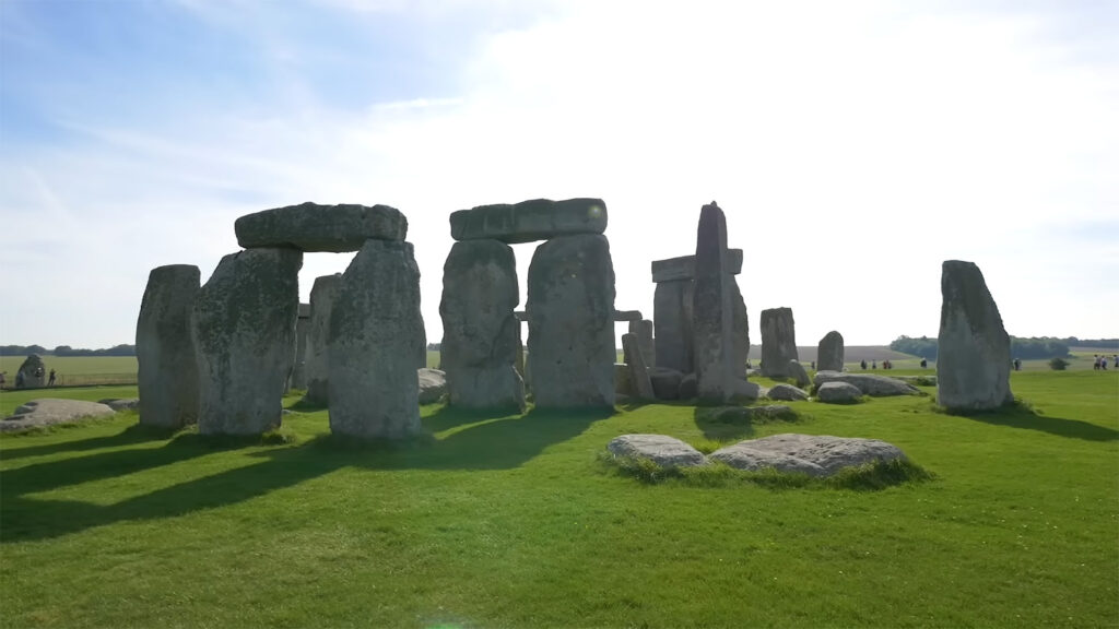 Stonehenge - The Best Places to Visit in England